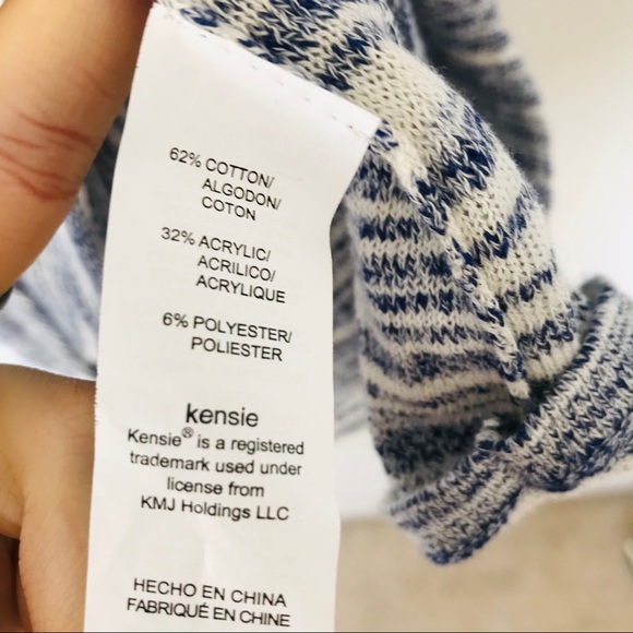 Adorable Knit Dress with tie belt - Picture 7 of 8